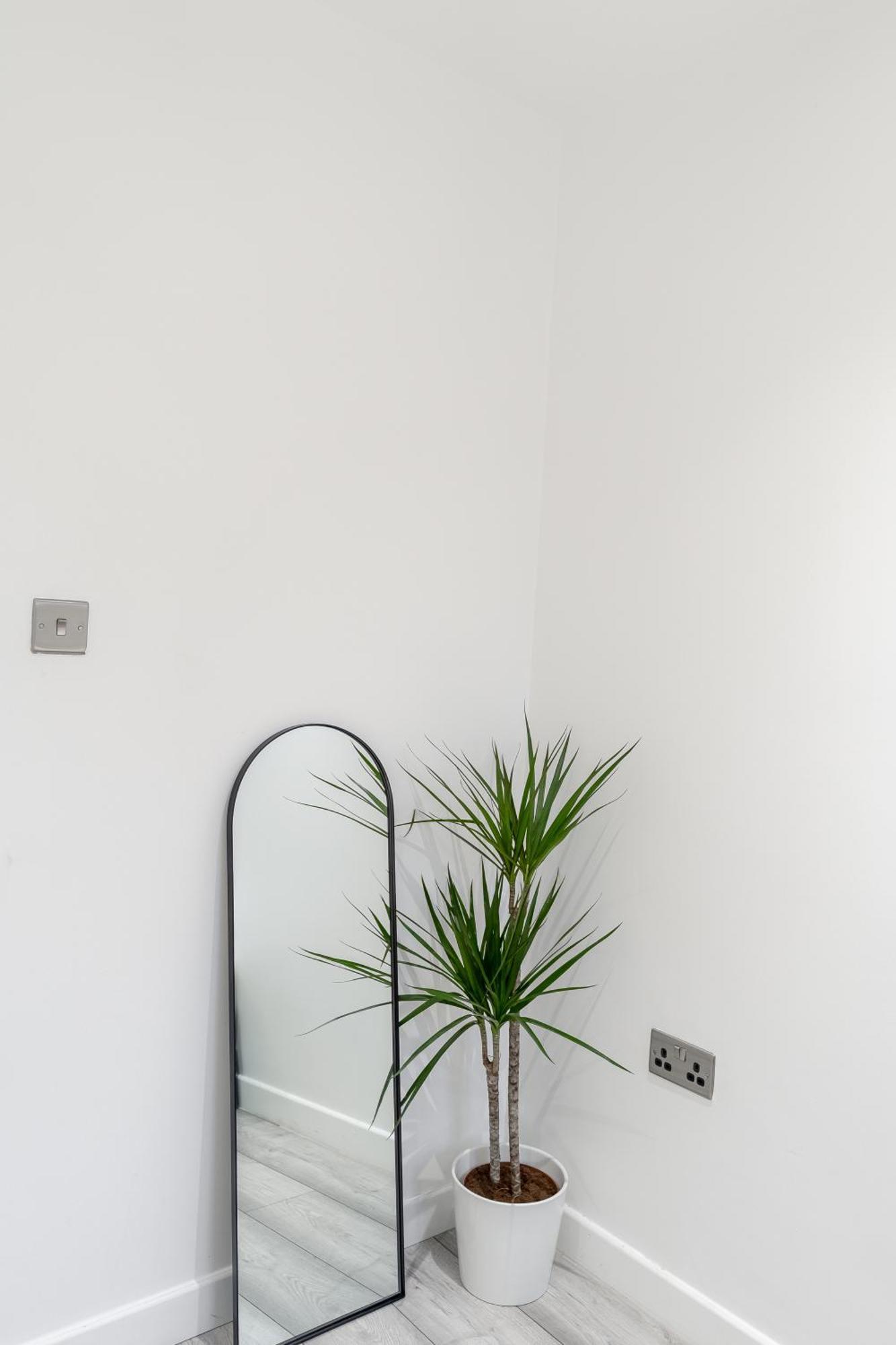 Beautiful Flat Near Central London - Entire Flat - Equipped Kitchen - Private Bathroom Buitenkant foto