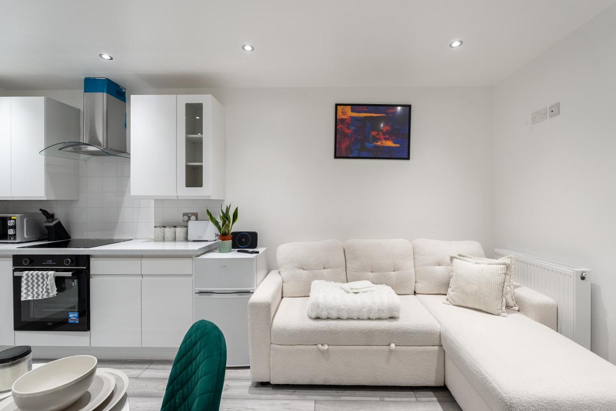 Beautiful Flat Near Central London - Entire Flat - Equipped Kitchen - Private Bathroom Buitenkant foto