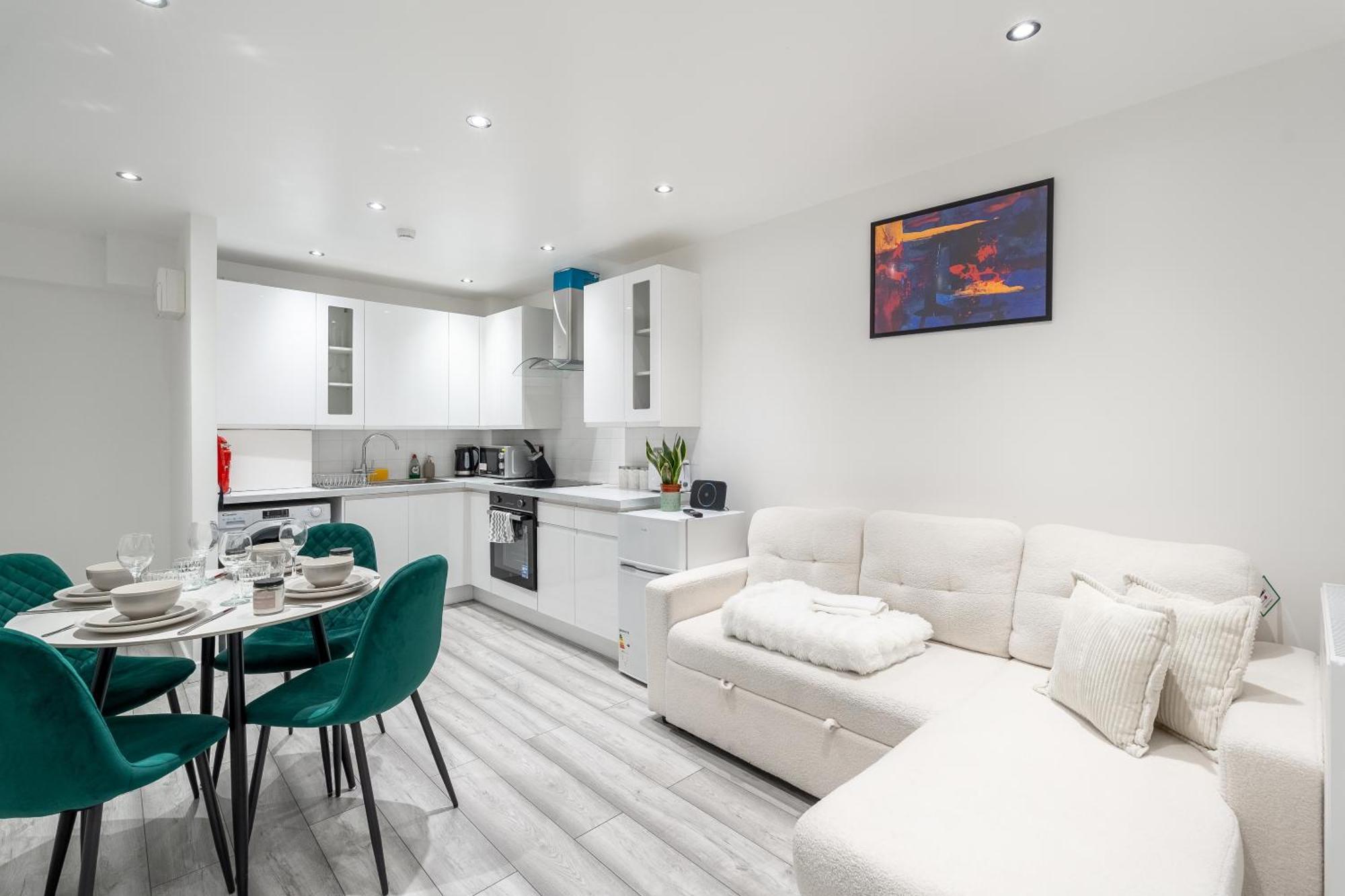 Beautiful Flat Near Central London - Entire Flat - Equipped Kitchen - Private Bathroom Buitenkant foto