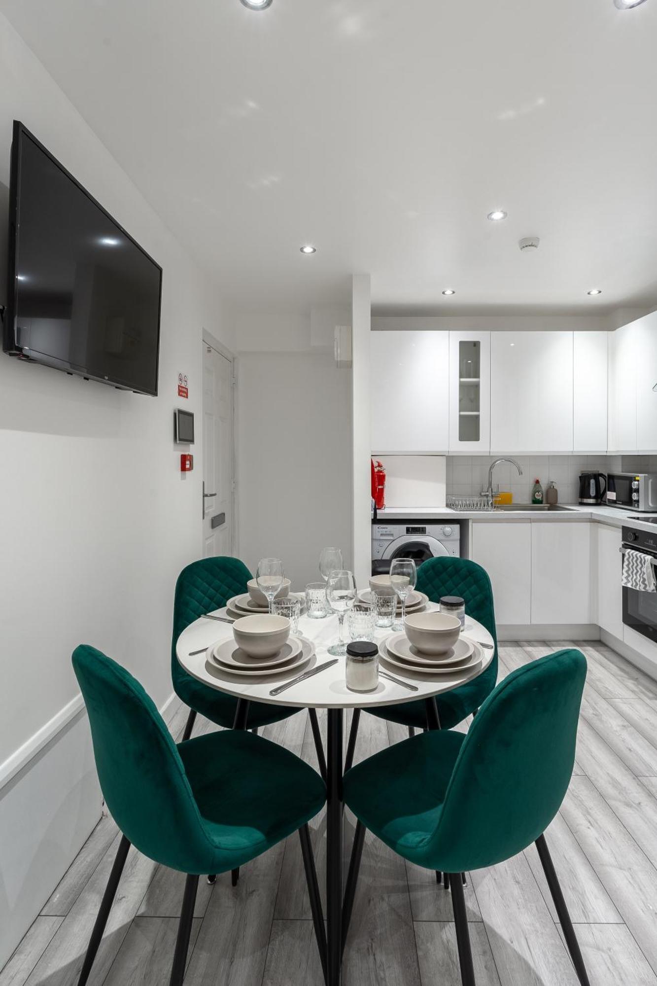 Beautiful Flat Near Central London - Entire Flat - Equipped Kitchen - Private Bathroom Buitenkant foto