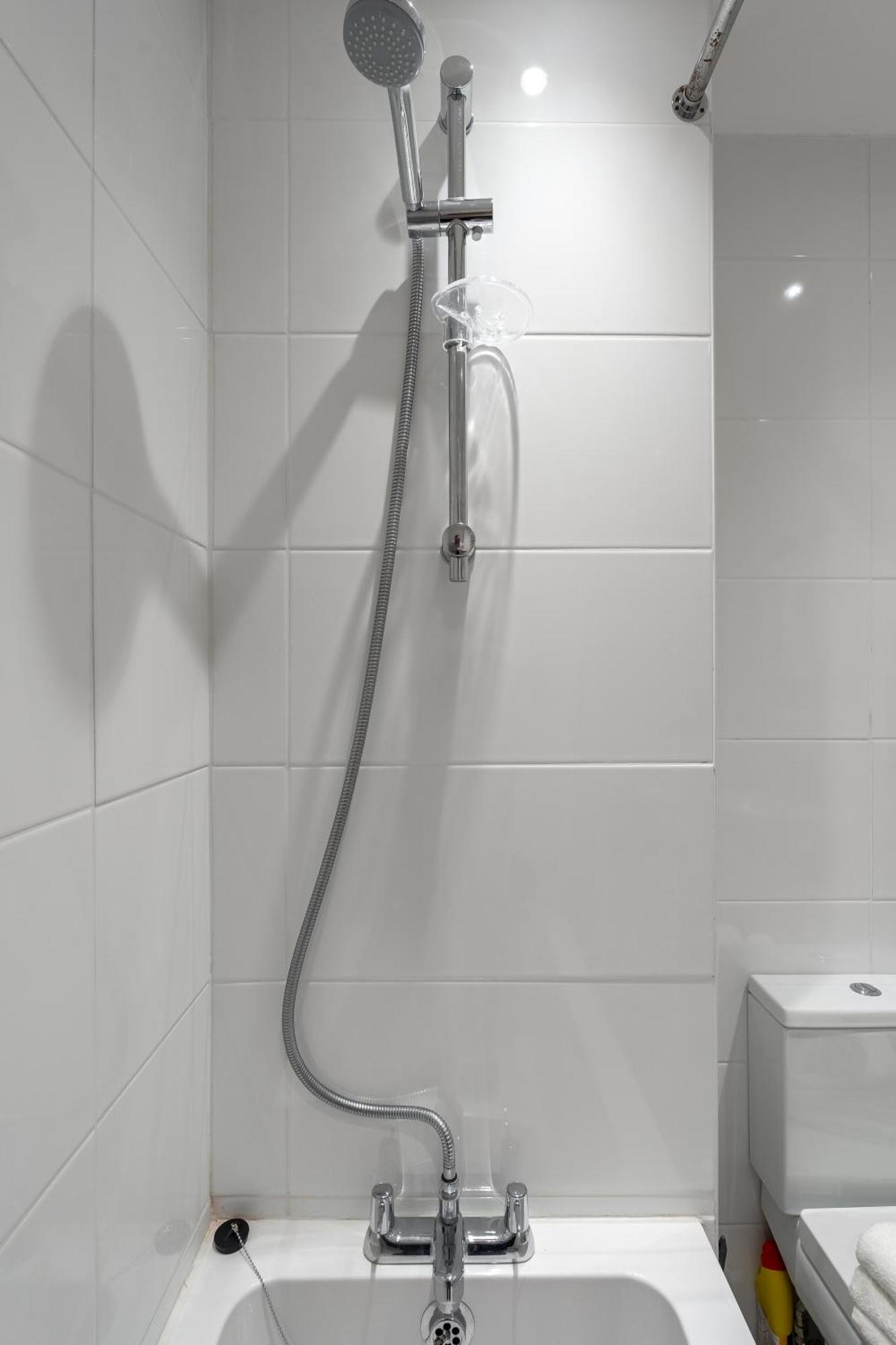 Beautiful Flat Near Central London - Entire Flat - Equipped Kitchen - Private Bathroom Buitenkant foto