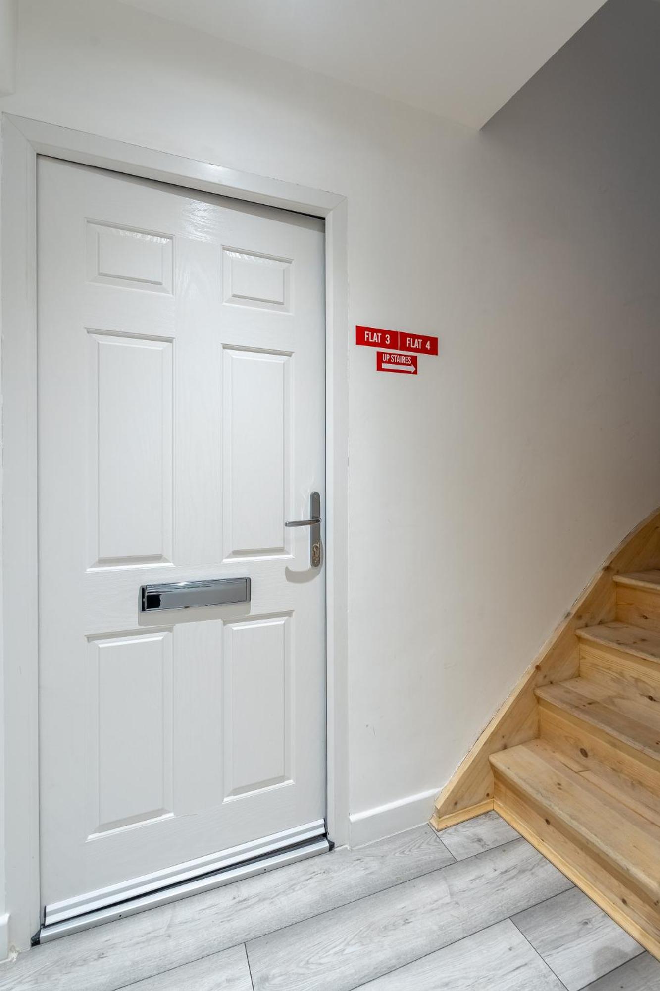 Beautiful Flat Near Central London - Entire Flat - Equipped Kitchen - Private Bathroom Buitenkant foto