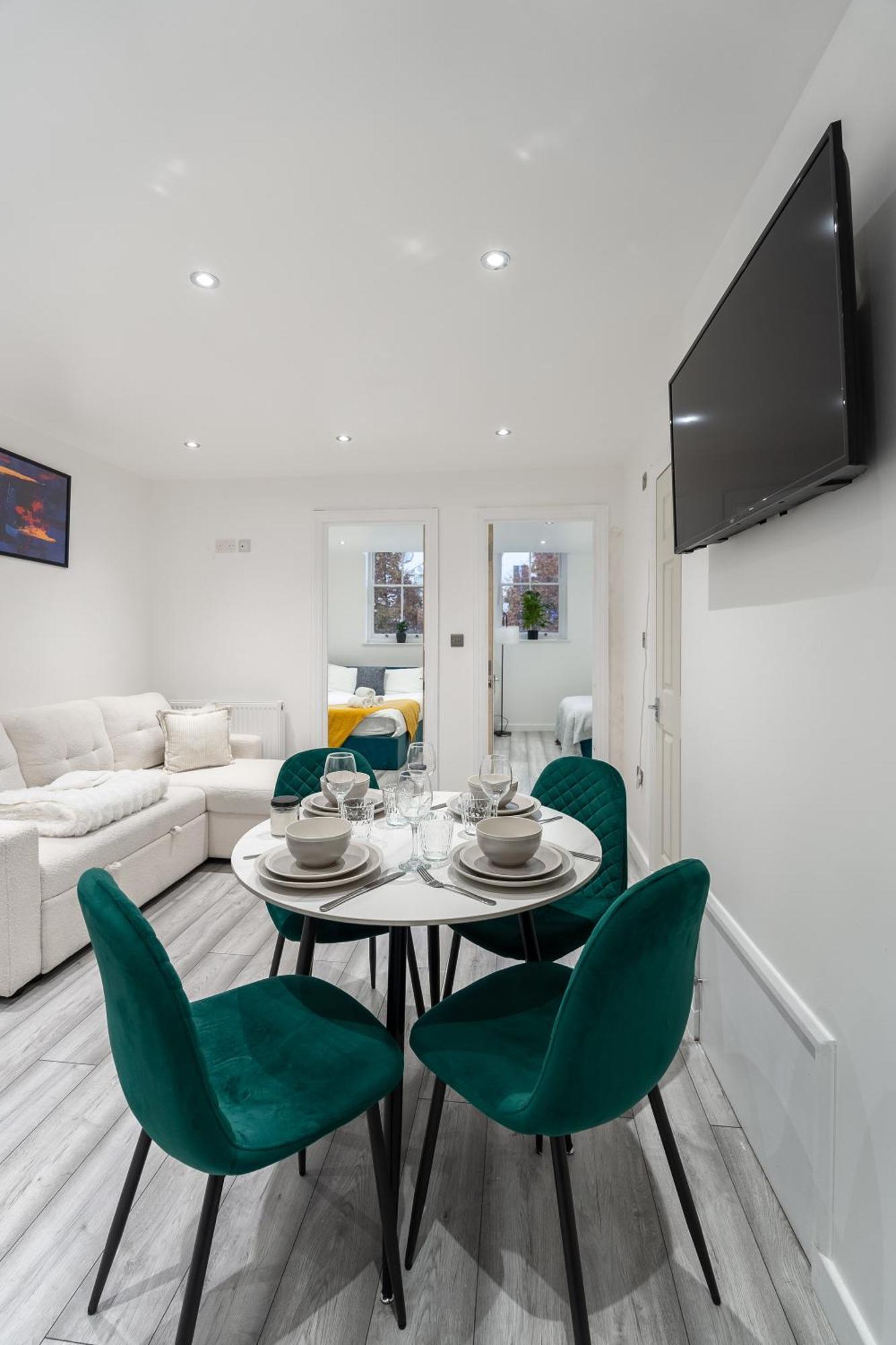 Beautiful Flat Near Central London - Entire Flat - Equipped Kitchen - Private Bathroom Buitenkant foto