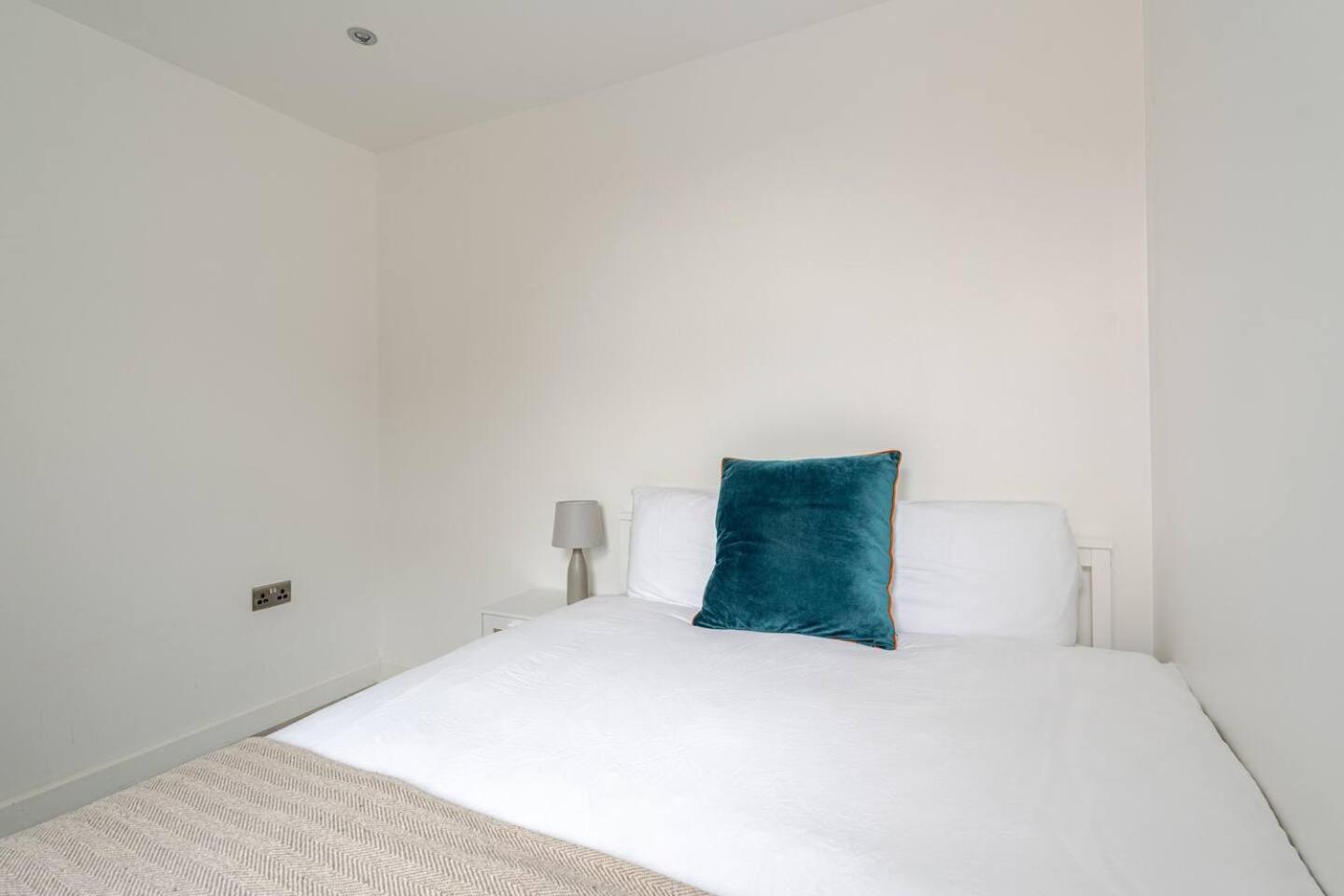 Beautiful Flat Near Central London - Entire Flat - Equipped Kitchen - Private Bathroom Buitenkant foto