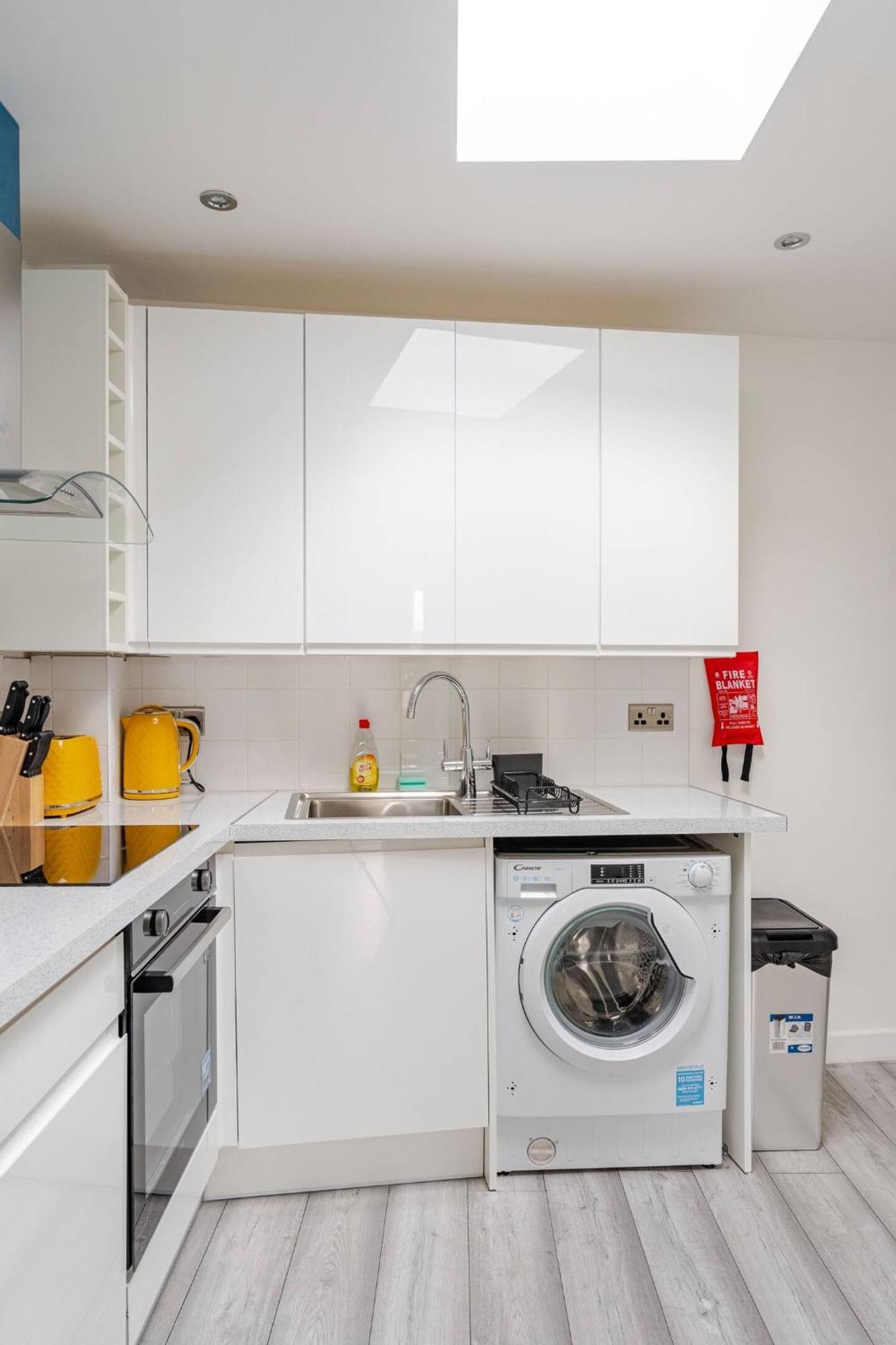 Beautiful Flat Near Central London - Entire Flat - Equipped Kitchen - Private Bathroom Buitenkant foto